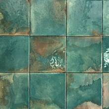 Load image into Gallery viewer, Granadella Cuadrado Esmeralda Gloss Decor Tile