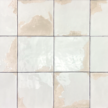 Load image into Gallery viewer, Granadella Cuadrado Sal Gloss Decor Tile