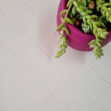 Load image into Gallery viewer, Amtico Signature Glint Orb - Parquet