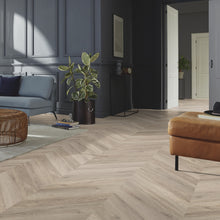 Load image into Gallery viewer, mFlor Chevron Parva Oak Sardinia