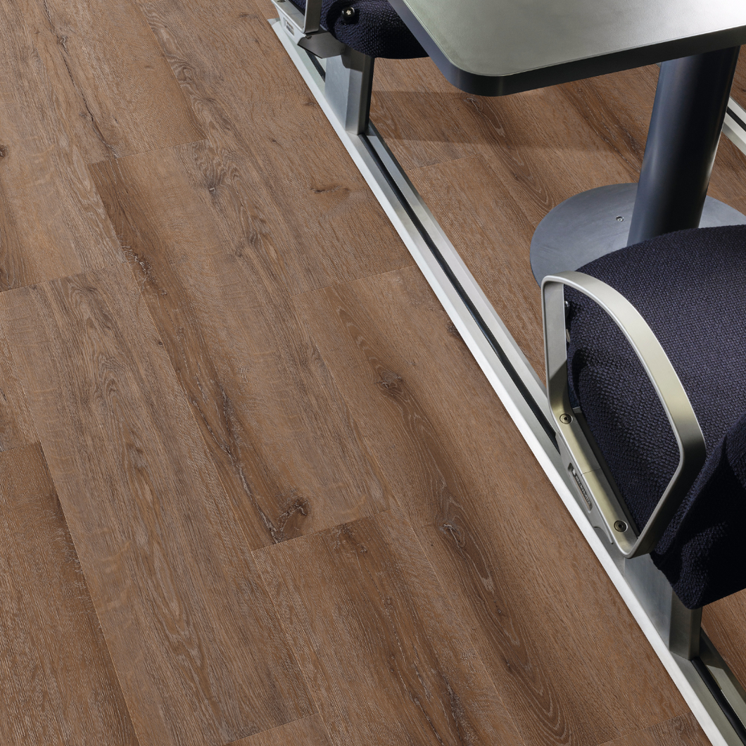 AM5W7970 Amtico Marine Manor Oak