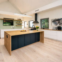 Load image into Gallery viewer, Evolve Engineered Oak - White
